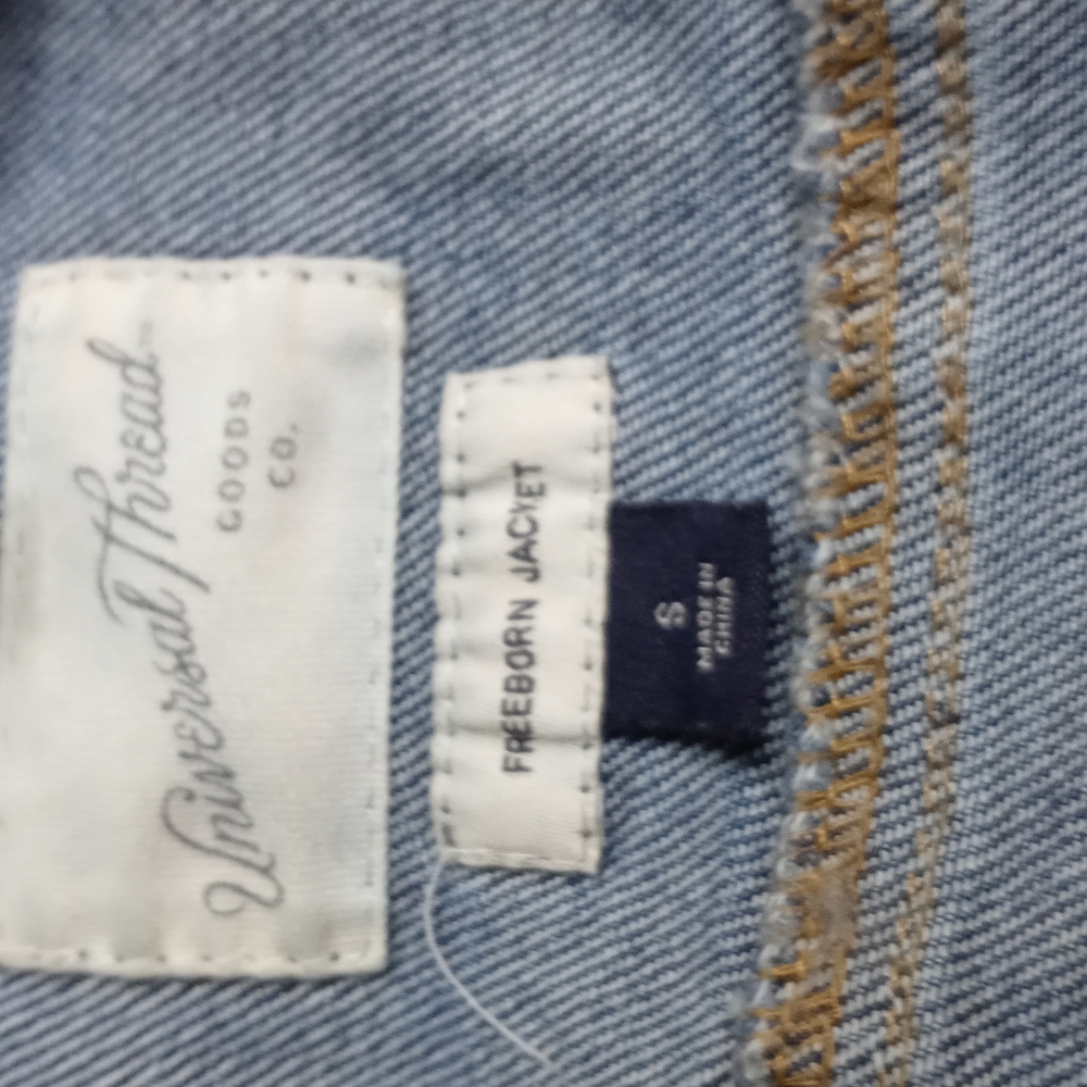 Universal Thread Jean Jacket Size S - Picture 3 of 3